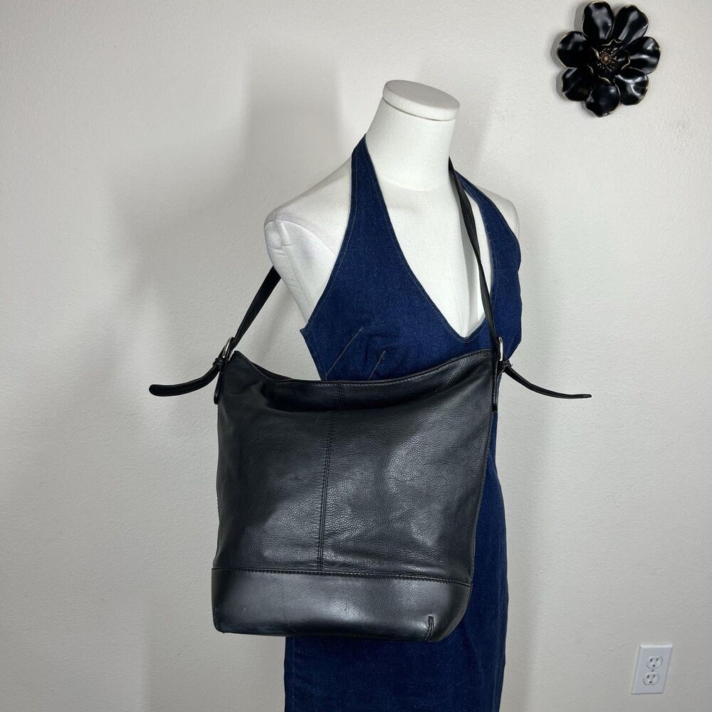 ILI New York Shoulder Bag Womens Large Black Leather Zip Pockets Hobo Bucket